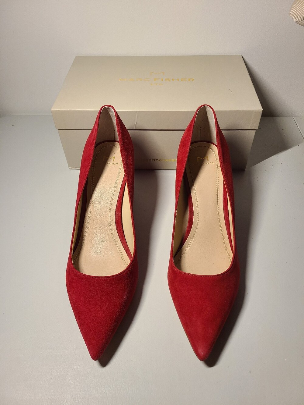 Marc Fisher Red Suede Pointed Toe Pumps Womens Size 9M